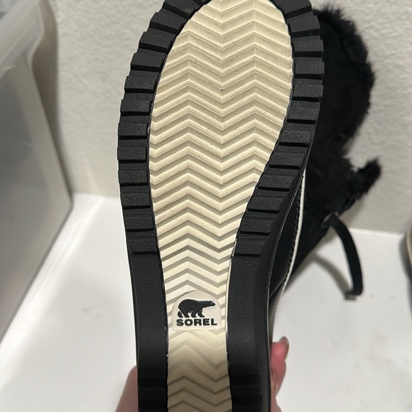 Sorel Snow Boots - Picture 5 of 5